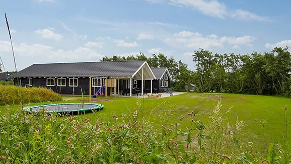 Außenansicht von Grønnevej Poolhus