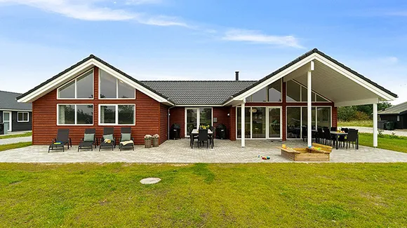 Außenansicht von Polderrev Poolhus