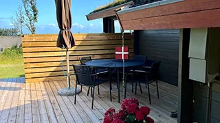 Terrasse von Hyrdehunds Hus