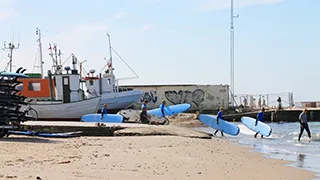 Strand in der Nähe von Narhval Poolhus