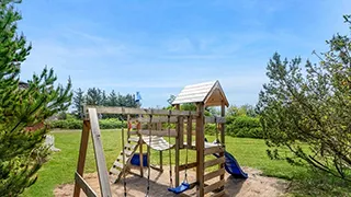 Spielturm von Øhuse Poolhus
