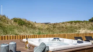 Außenwhirlpool  Trolde Aktivhus