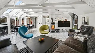 Wohnzimmer von Klegod Poolhus