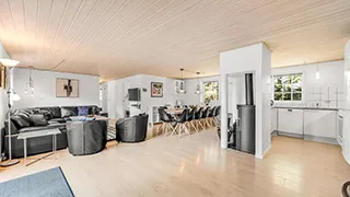 Wohnzimmer von Lyng Poolhus