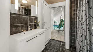 Badezimmer in Lyng Poolhus