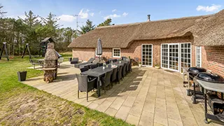 Terrasse von Krattet Poolhus