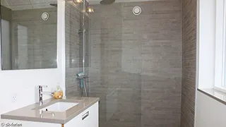 Badezimmer in Houvig Poolhus