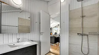 Badezimmer in Vejers Familiehus