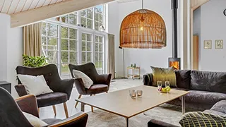Wohnzimmer von Solsiden Poolhus