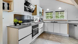 Küche in Solsiden Poolhus