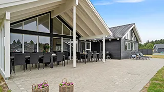 Terrasse von Mælker Poolhus