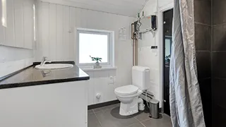 Badezimmer in Vænge Poolhus