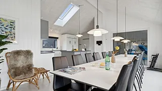Essbereich in Hviddal Poolhus