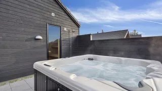 Außenwhirlpool  Hviddal Poolhus