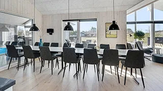 Essbereich in Knasborg Poolhus
