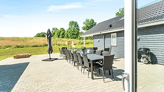Terrasse von Grenå Familiehus