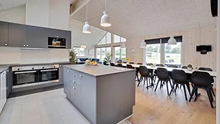 Küche in Polderrev Poolhus