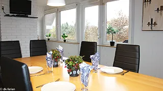 Essbereich in Poolhus Trier
