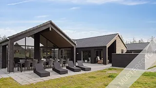 Saksild Poolhus außen