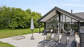 Terrasse von Faurholm Poolhus