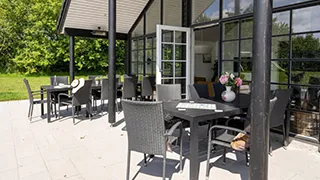 Terrasse von Faurholm Poolhus