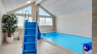 Pool in Dyrehave Poolhus