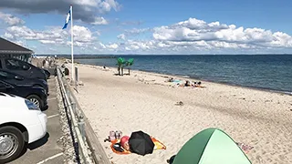 Strand in der Nähe von Fiskerløkken Poolhus