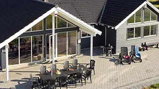 Terrasse von Storetoft Aktivhus