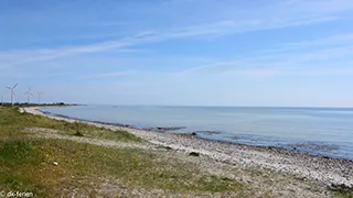 Strand in der Nähe von Lærkemose Spahus