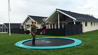 Trampolin von Solbakken Hus