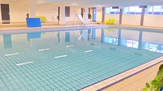 Poolbereich in Klinten Lejlighed