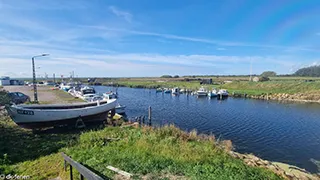 Hafen in der Nähe von Sommerhus Kramnitze