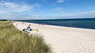 Strand in der Nähe von Lathyrus Aktivhus