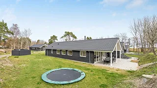 Lupin Poolhus außen