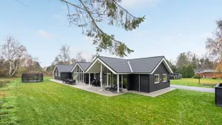 Skovlyst Poolhus außen