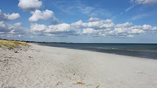 Strand in der Nähe von Løvsanger Poolhaus