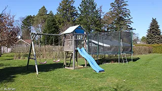 Spielgeräte bei Marielyst Poolhaus