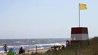 Strand in der Nähe von Fasan Aktivhus