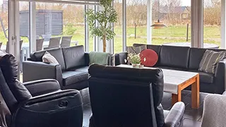 Wohnzimmer von Sava Poolhus