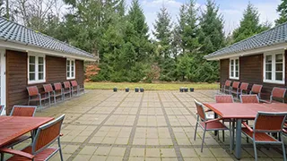 Terrasse von Helsinge Poolhus