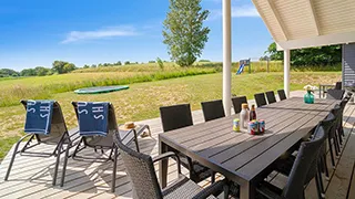 Terrasse von Olsens Poolhus