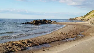 Strand in der Nähe von Øllemose Poolhus