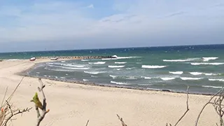 Strand in der Nähe von Egern Aktivhus
