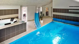 Pool in Schwansen Poolhaus