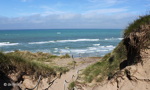  Strandabgang zum Nr. Lyngby Strand in der Jammerbucht